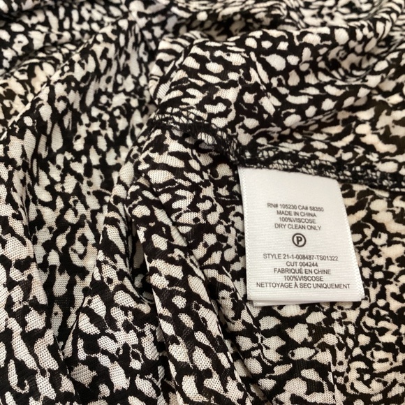 Joie Black and White Women's Top - Picture 6 of 8